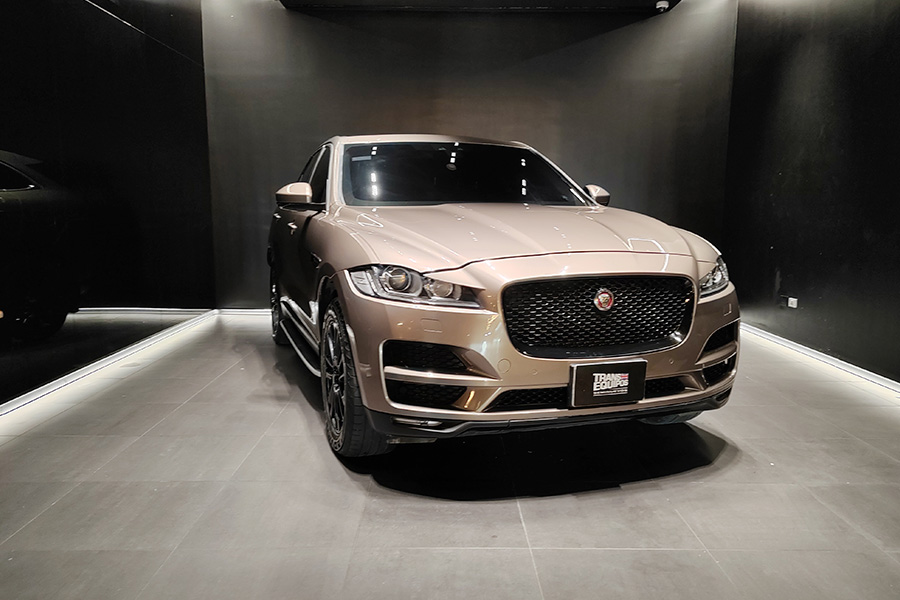 Jaguar F-PACE