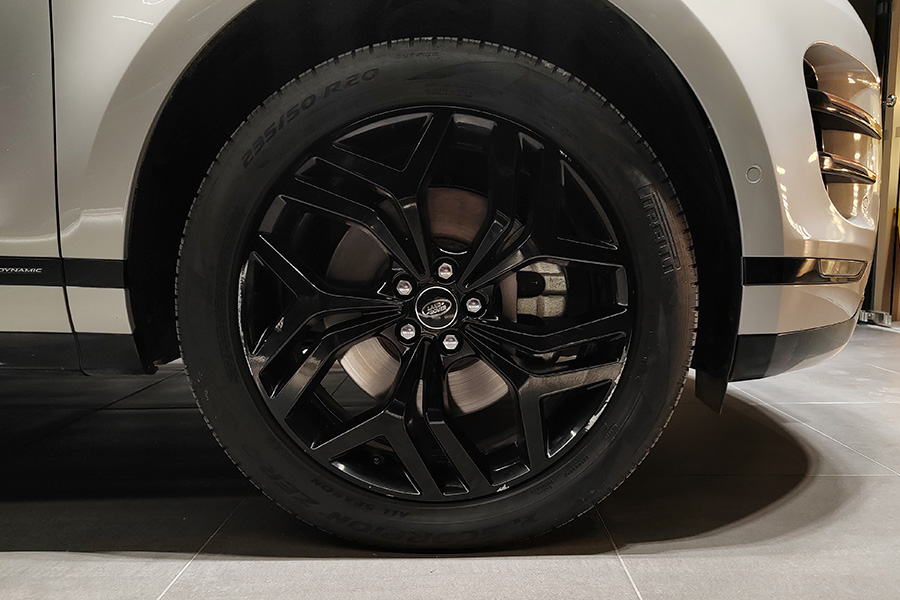 Range Rover Evoque P300 R-Dynamic HSE 